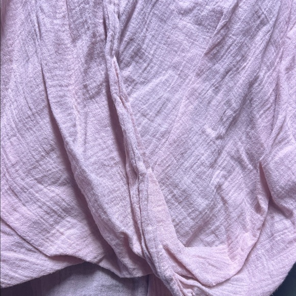 Light Pink Button-Up Blouse - Picture 4 of 4